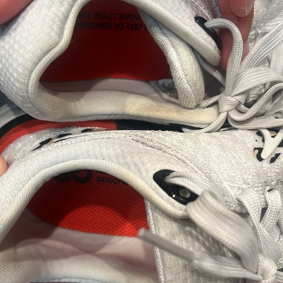 Womens Nike Running Shoe - Picture 5 of 5